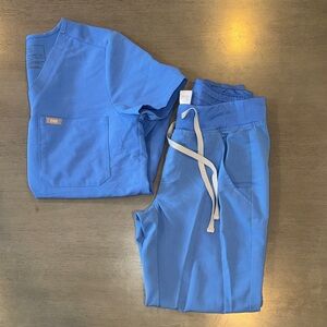 Figs Women's Ceil Blue Scrub Set